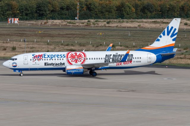 Boeing 737-800 (D-ASXB) - D-ASXB - Boeing 737-8Z9(WL) - SunExpress Germanybr /Eintracht Frankfurt - Die Rückkehr der Adler c/s 