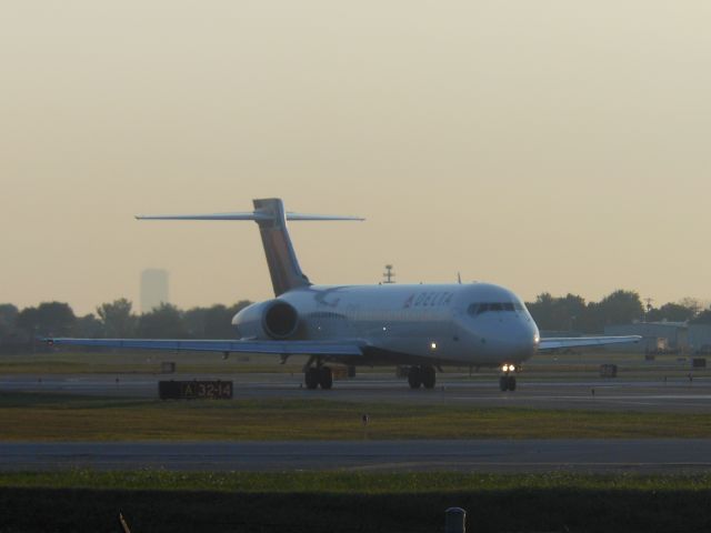 Boeing 717-200 (N895AT)