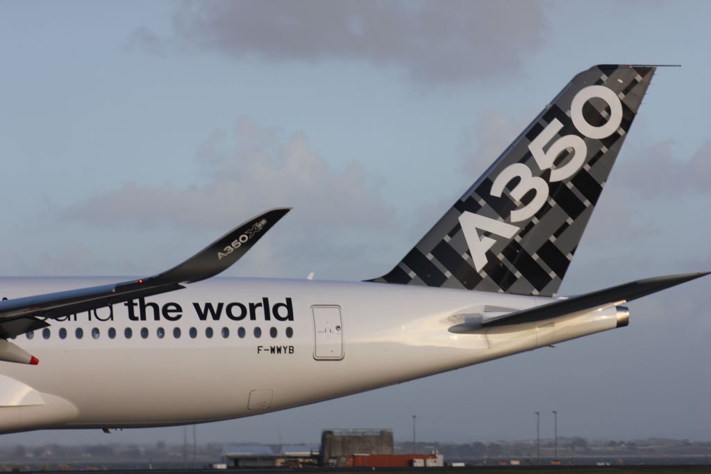 Airbus A350-900 (F-WWYB)