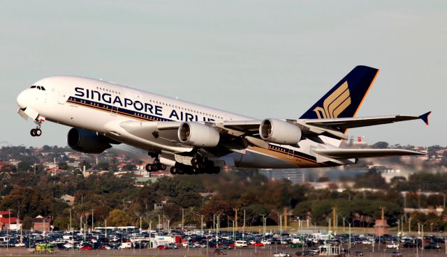 Airbus A380-800 (9V-SKJ) - Take Off from 34L