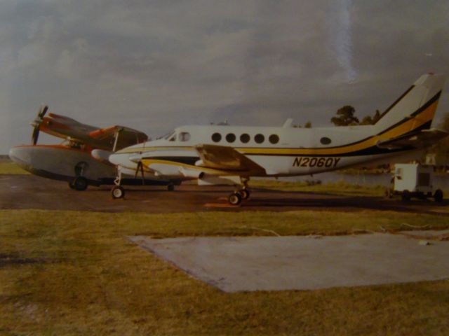 McKinnon Turbo Goose (N121H) - Haliburtons Super Goose on the other side of Westwego Aviations King Air B-100. Goose Pilot Alan Ruiz.