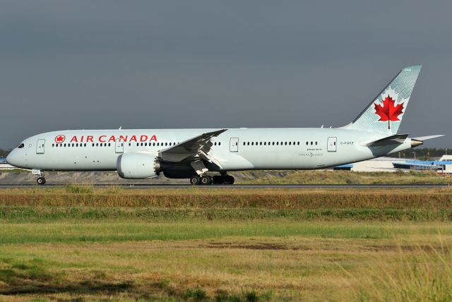 Boeing 787-9 Dreamliner (C-FGFZ)