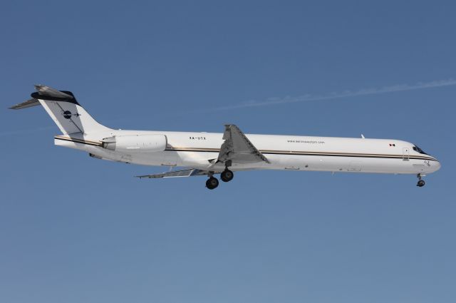 McDonnell Douglas MD-80 (XA-UTX)