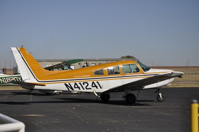 Piper Cherokee (N41241)