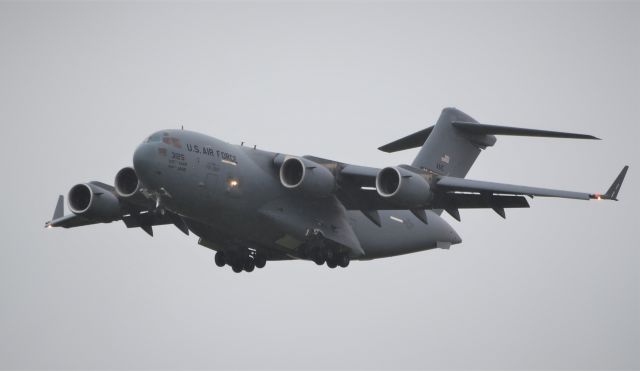 03-3125 — - rch512 usaf c-17a 03-3125 landing at shannon 27/8/19.