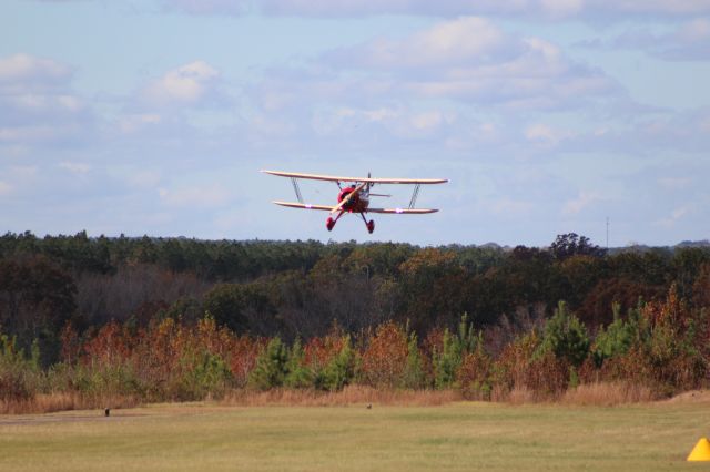 WACO OHIO YMF (N562J) - On final at BQ1