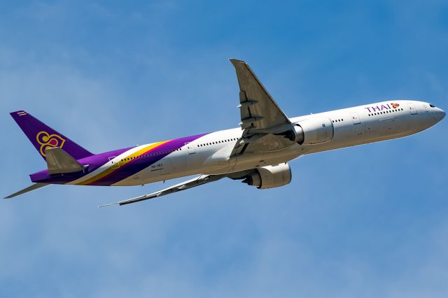 BOEING 777-300 (HS-TKY)