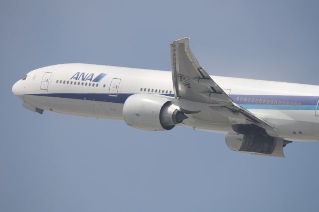 BOEING 777-300 — - ANA took off from RWY25R for NRT