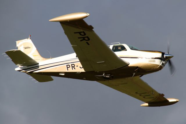 Beechcraft Bonanza (36) (PR-JJJ)