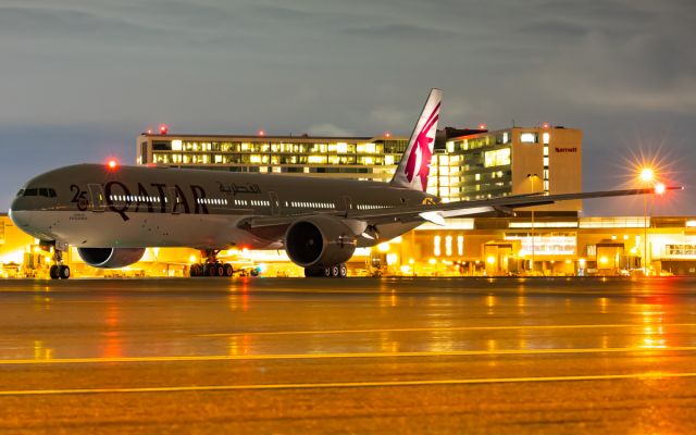 BOEING 777-300ER (A7-BEE)