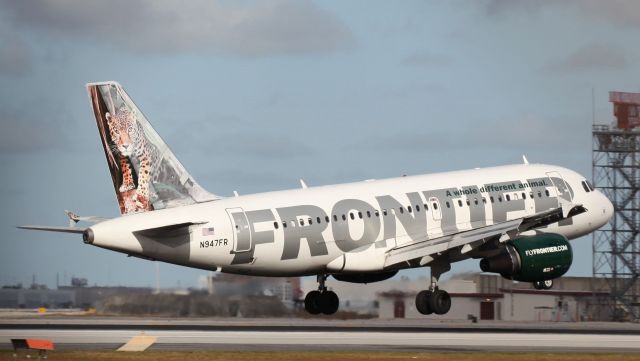 Airbus A319 (N947FR) - Landing at airport of Miami 02/24/18