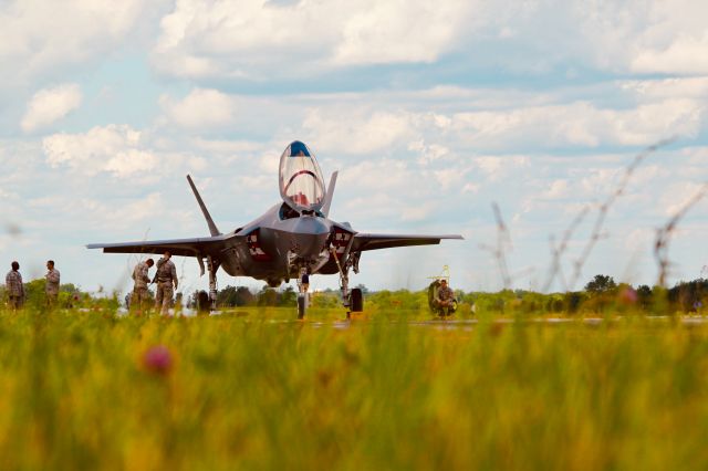 Lockheed F-35C (11-5033) - F-35 at the Vectren Dayton Air Show 2017