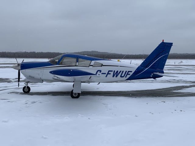 Piper Cherokee Arrow (C-FWUF)