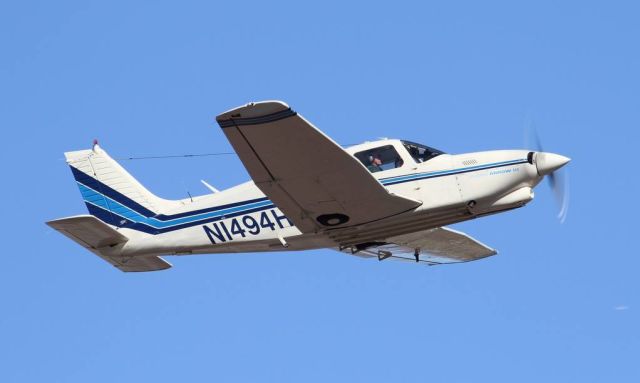 Piper Turbo Arrow 3 (N1494H) - (C) Chris Kennedy, 2014-03-08