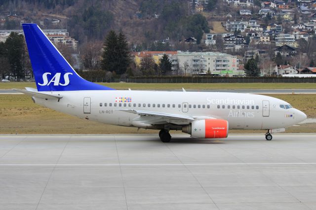 BOEING 737-600 (LN-RCT)