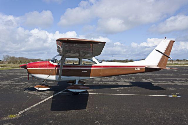 Cessna Skyhawk (N4141L)