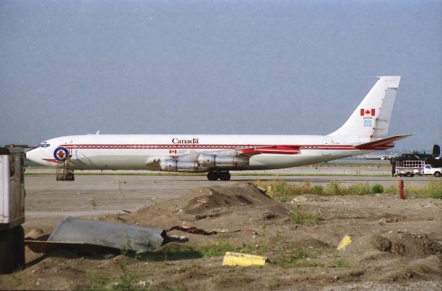 Boeing 707-100 —