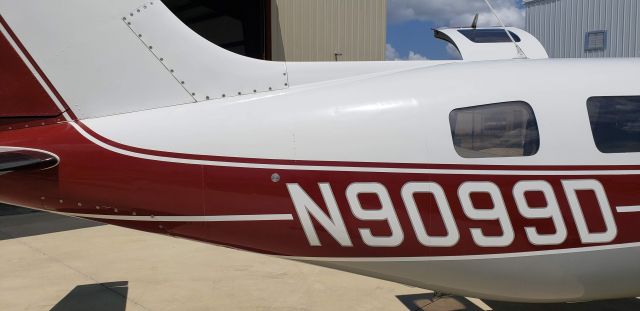 Piper Malibu Mirage (N9099D)