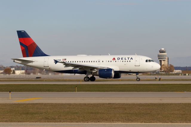 Airbus A319 (N302NB)