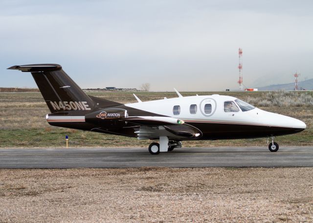 Eclipse 500 (N450NE)