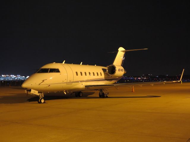 Canadair Challenger (N614BA)