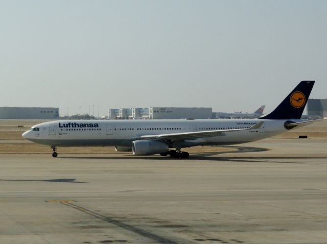 Airbus A330-300 (D-AIKF)