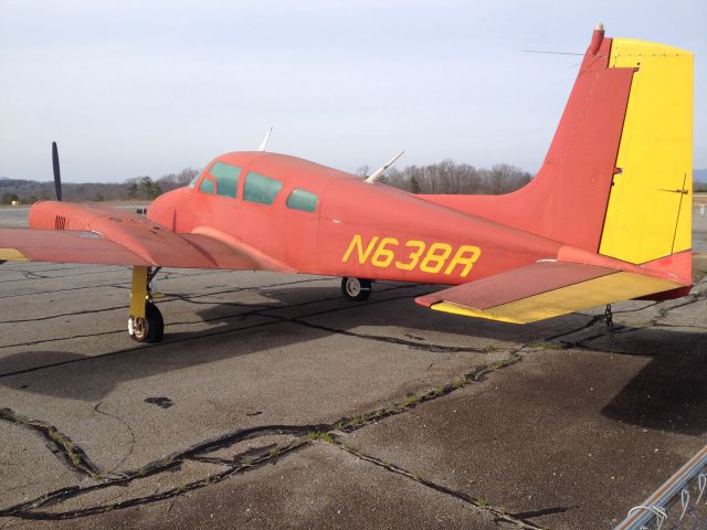 Cessna 310 (N638R) - Apparently abandoned on ramp