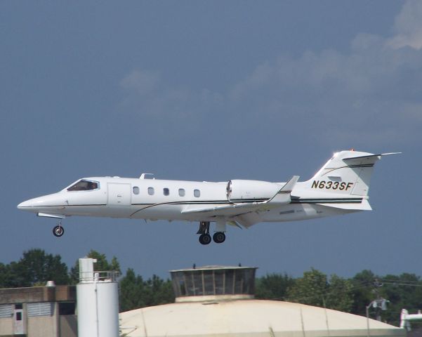 Learjet 31 (N633SF)