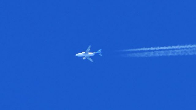 Airbus A310 (C-GTSH) - 37000 ft