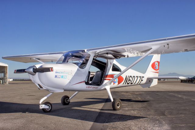 Cessna Skycatcher (N6077F)