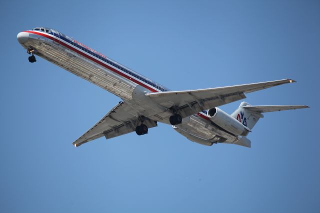 McDonnell Douglas MD-90 —