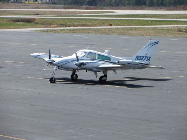 Cessna 310 (N3271X)