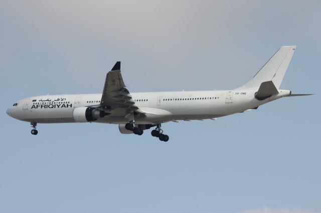 Airbus A330-300 (5A-ONQ)
