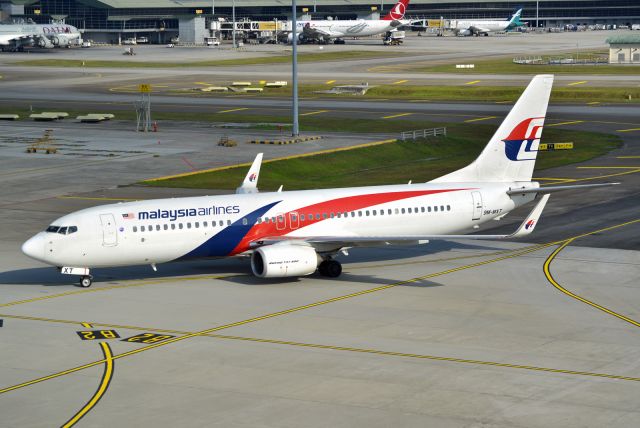 Boeing 737-800 (9M-MXT)