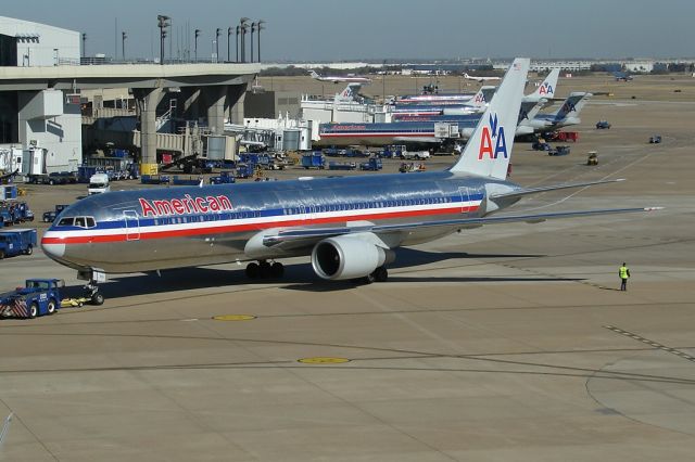 BOEING 767-300 (N39356) - "American 123" pushing back for Hawaii.