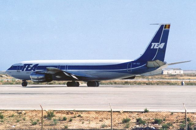 Boeing 707-100 (OO-TEC) - 1978 at Faro (LPFR)