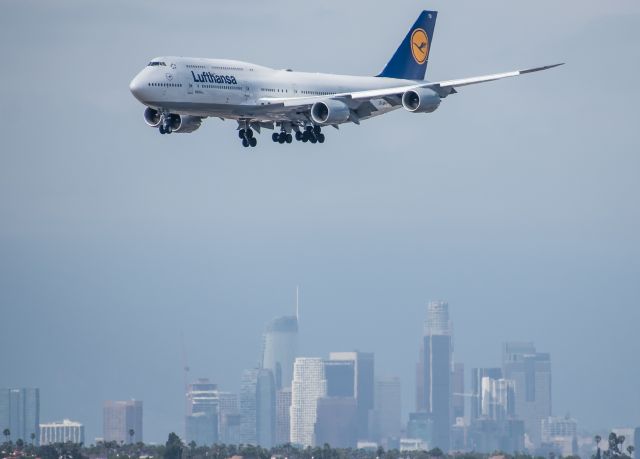 BOEING 747-8 (D-ABYQ)