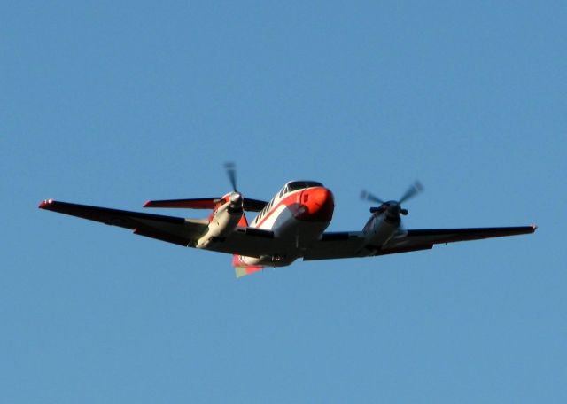 Beechcraft Super King Air 200 (16-1325) - UC-12B Huron over Shreveports Downtown Airport.