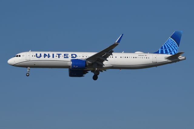 Airbus A321neo (N14545) - 28C 11-14-25