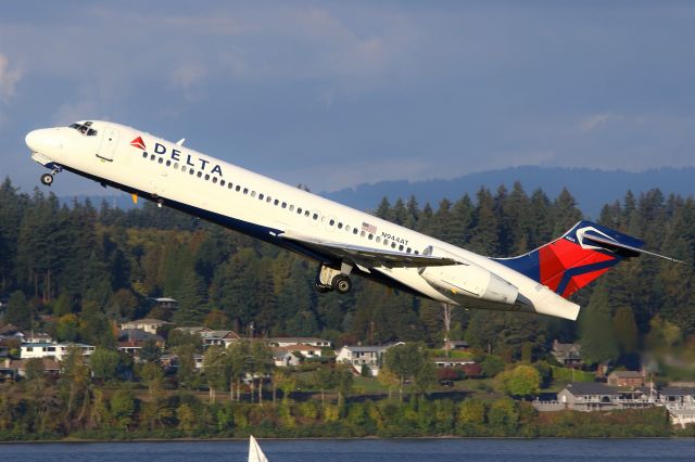 Boeing 717-200 (N944AT)