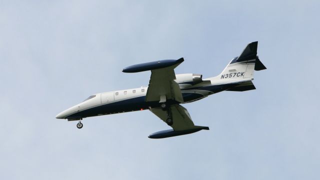 Learjet 35 (N357CK) - Kalitta 158 Air Ambulance on final to RWY17. Aug 18,2020