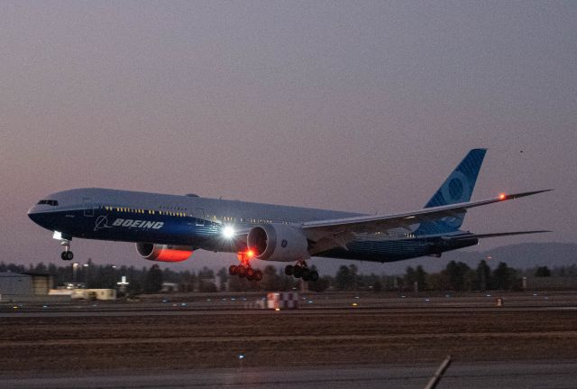 BOEING 777-9 (N779XW)