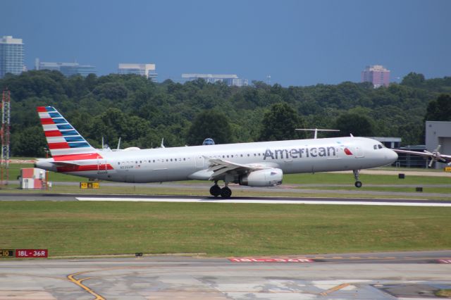 Airbus A321 (N535UW)