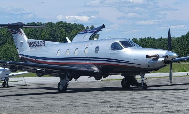 Pilatus PC-12 (N652CR) - Pilatus PC-12/45 at 2W6