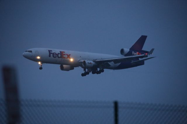 Boeing MD-11 (N631FE)