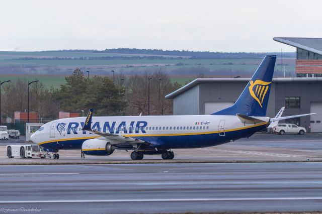Boeing 737-700 (EI-GSI)