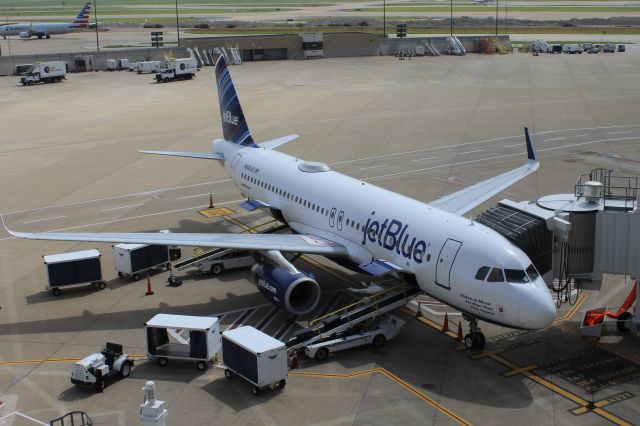 Airbus A320 (N806JB) - JetBlue Airways (B6) N806JB A320-232 [cn5302]br /Dallas Fort Worth (DFW). JetBlue Airways flight B61214 to Boston Logan (BOS) readies for pushback from Gate 10, Terminal E.  The aircraft is wearing JetBlues Barcode Tail design.br /Taken from the Terminalbr /2017 08 15  a rel=nofollow href=http://alphayankee.smugmug.com/Airlines-and-Airliners-Portfolio/Airlines/AmericasAirlines/JetBlue-Airways-B6https://alphayankee.smugmug.com/Airlines-and-Airliners-Portfolio/Airlines/AmericasAirlines/JetBlue-Airways-B6/a