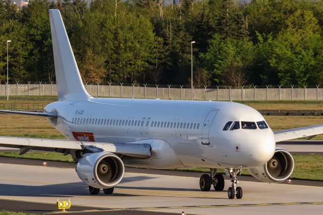 Airbus A320 (YL-LCU) - YL-LCU easyJet Airbus A320-214 coming in from Berlin Tegel (TXL) @ Frankfurt (FRA) / 20.04.2018