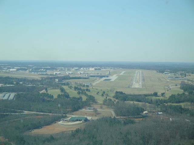 Cessna Skyhawk (N5209V) - On final for Runway 23. Donaldson Center.