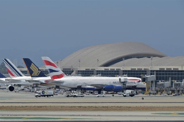 Airbus A380-800 (G-XLEC)